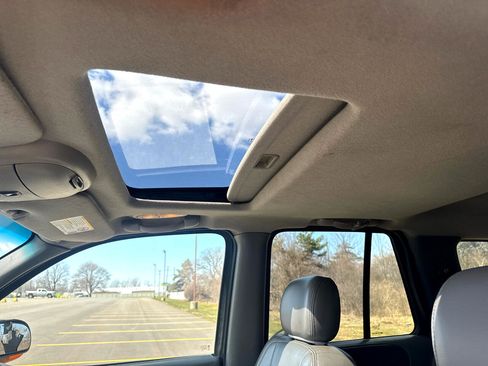 Used 2003 Chevrolet TrailBlazer LTZ image 15