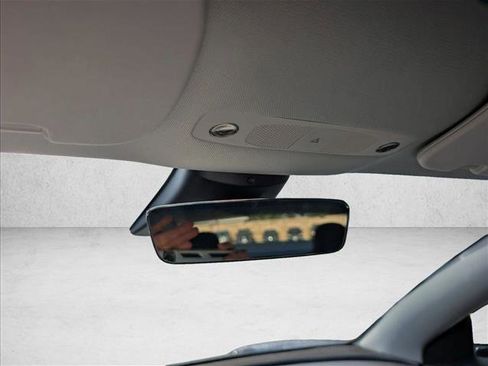 Used 2023 Tesla Model 3 Standard Range image 13