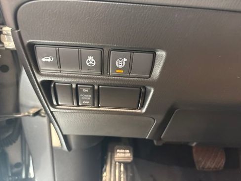Used 2023 Nissan Armada SL w/ Captain's Chairs Package AWD/4WD image 29