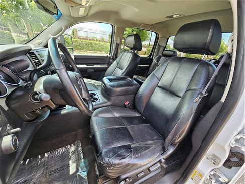 Used 2008 Chevrolet Silverado 1500 LT w/ Suspension Package, Off-Road AWD/4WD image 14