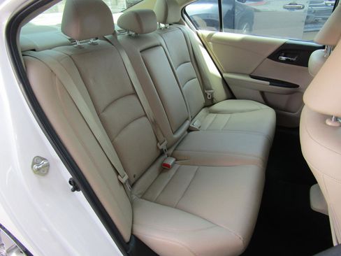 Used 2015 Honda Accord EX-L image 13