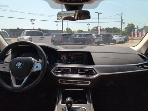 Used 2022 BMW X7 xDrive40i w/ Premium Package AWD/4WD image 27