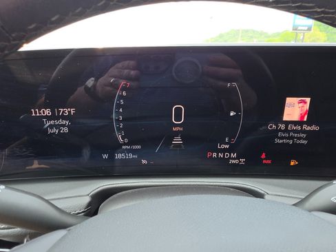 Used 2024 Cadillac XT4 Premium Luxury AWD/4WD image 36