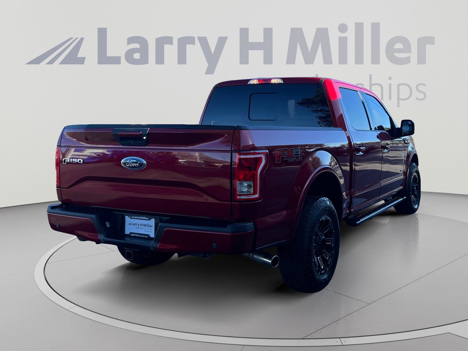 Used 2017 Ford F150 XLT w/ Equipment Group 302A Luxury AWD/4WD image 5