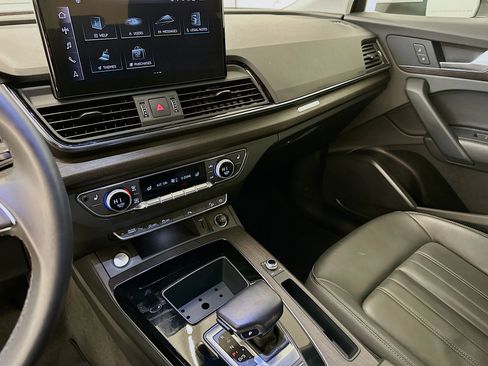 Used 2023 Audi Q5 2.0T Premium w/ Convenience Package AWD/4WD image 26