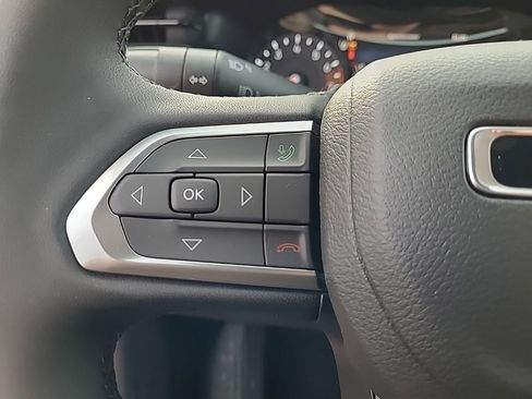 New 2026 Jeep Compass Latitude AWD/4WD image 3