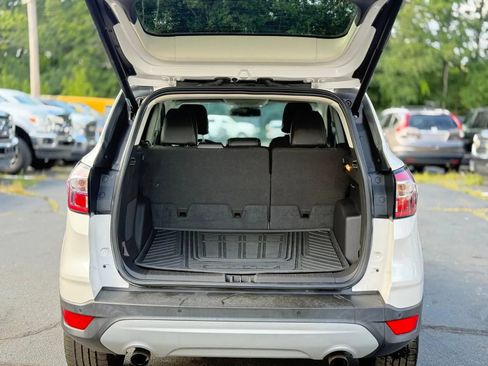 Used 2017 Ford Escape Titanium AWD/4WD image 8