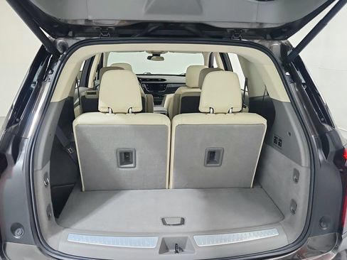 Certified 2020 Cadillac XT6 Premium Luxury FWD image 26