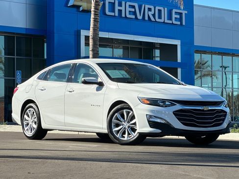 Used 2024 Chevrolet Malibu LT image 2