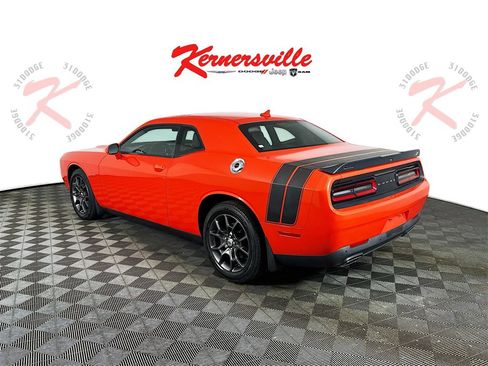 Used 2018 Dodge Challenger GT w/ Driver Convenience Group image 5