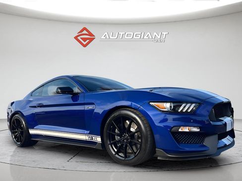 Used 2016 Ford Mustang Shelby GT350 w/ Technology Package RWD image 10