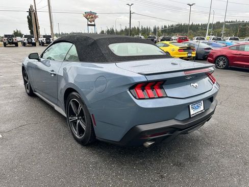 Used 2024 Ford Mustang Premium image 5