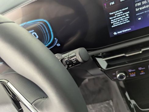 New 2025 Kia Niro EX w/ EX Cold Weather Package image 23