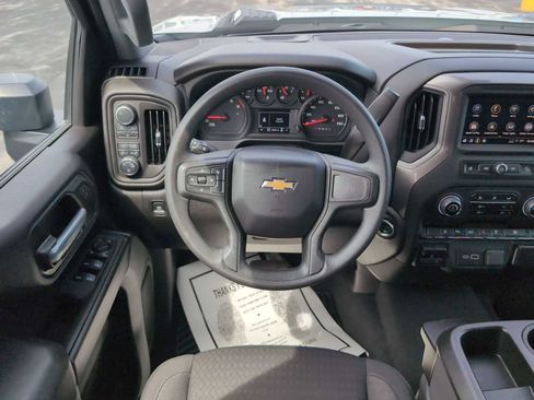 Used 2025 Chevrolet Silverado 2500 Custom w/ Custom Value Package AWD/4WD image 12