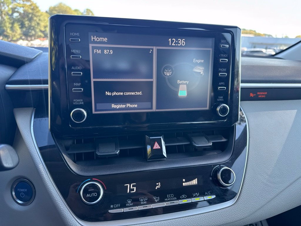 Used 2020 Toyota Corolla LE FWD image 21