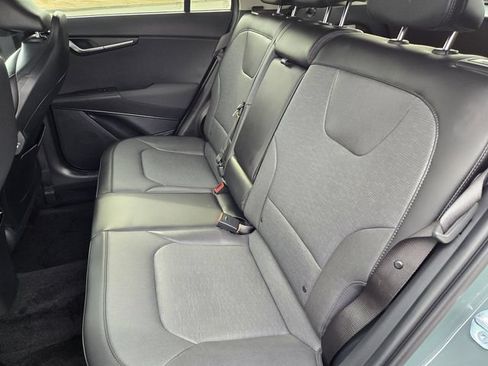 New 2026 Kia Niro FWD image 6