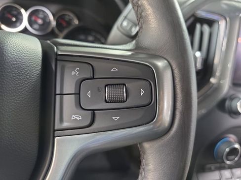 Used 2022 Chevrolet Silverado 1500 LT Trail Boss w/ Bed Protection Package AWD/4WD image 17