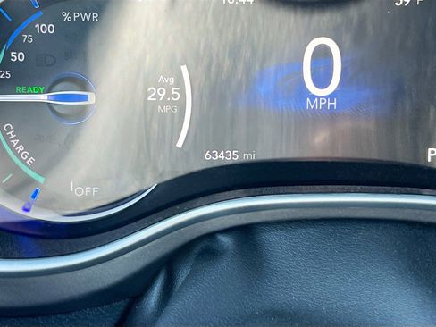 Used 2024 Chrysler Pacifica Limited FWD image 12