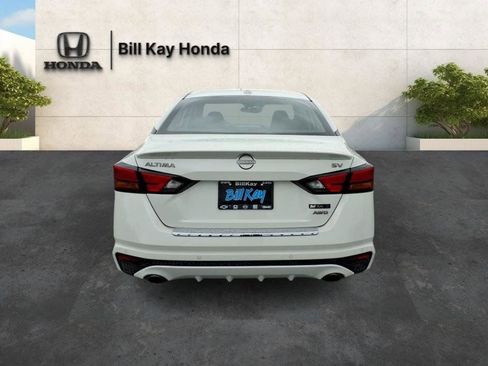Used 2023 Nissan Altima 2.5 SV w/ SV Premium Package AWD/4WD image 5