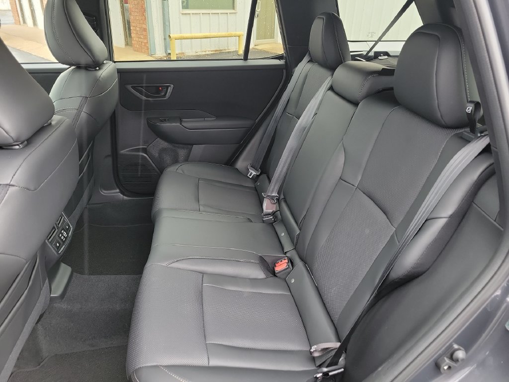 Used 2026 Subaru Outback Limited AWD/4WD image 13