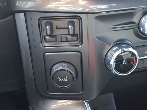 Used 2022 Ford F150 XLT w/ Equipment Group 302A High RWD image 26