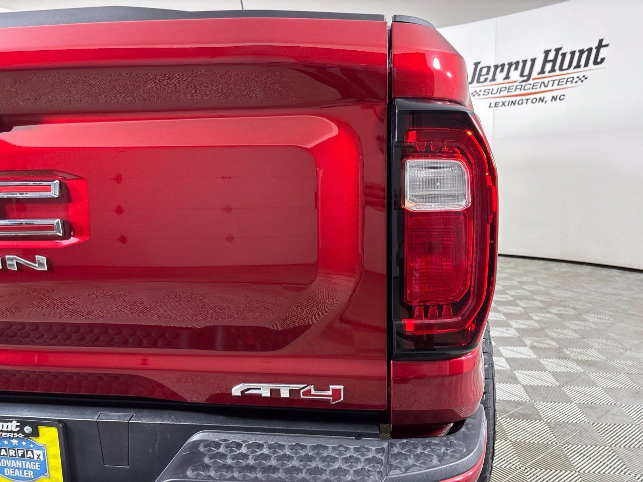 Used 2024 GMC Canyon AT4 w/ AT4 Premium Package AWD/4WD image 35