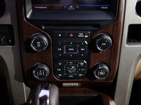 Used 2013 Ford F150 King Ranch w/ King Ranch Luxury Pkg AWD/4WD image 38