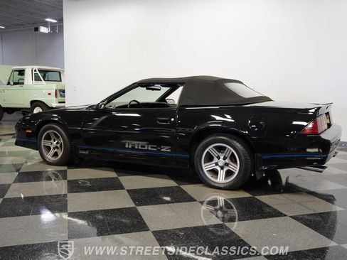 Used 1988 Chevrolet Camaro LT RWD image 9