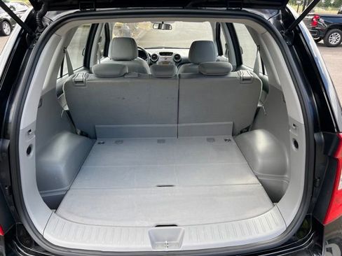 Used 2009 Kia Rondo LX FWD image 11