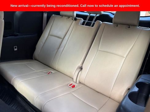 Used 2021 Toyota Highlander XLE image 22