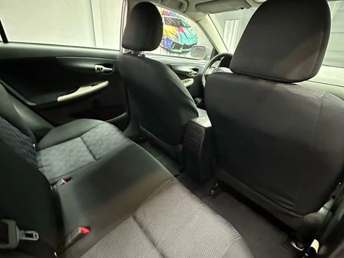 Used 2010 Toyota Corolla S image 21