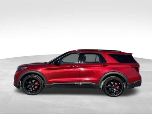 Used 2020 Ford Explorer ST w/ ST Street Pack image 4