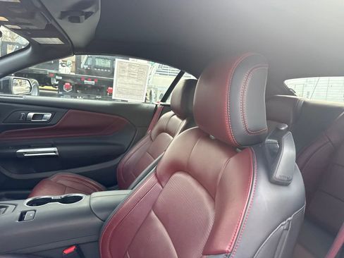 Used 2025 Ford Mustang Premium RWD image 16