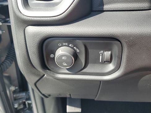 Used 2024 RAM 2500 Big Horn image 22