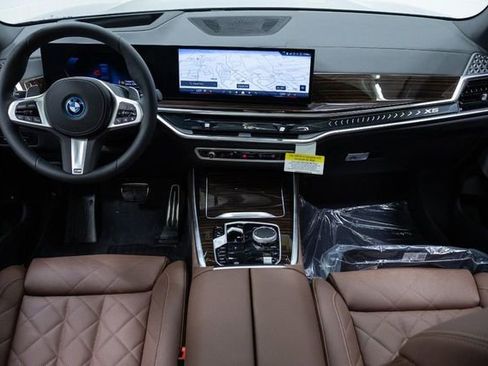 New 2026 BMW X5 xDrive50e image 23