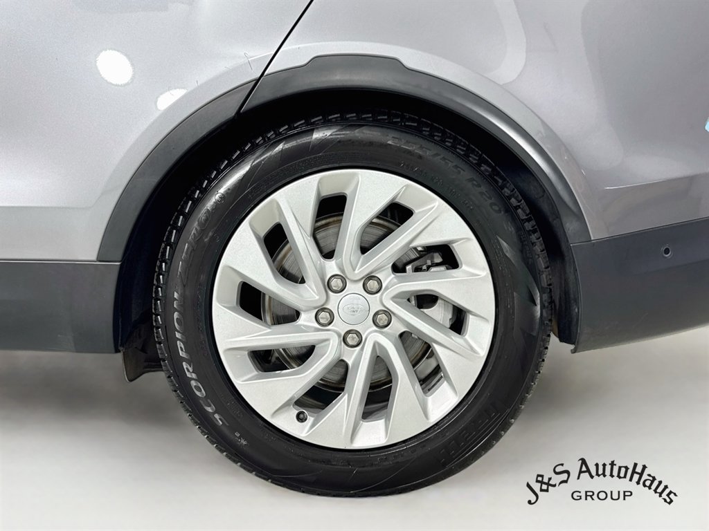 Used 2025 Land Rover Discovery S AWD/4WD image 41
