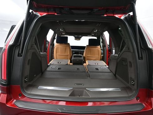 Certified 2025 Cadillac Escalade Premium Luxury w/ Touring Package AWD/4WD image 25