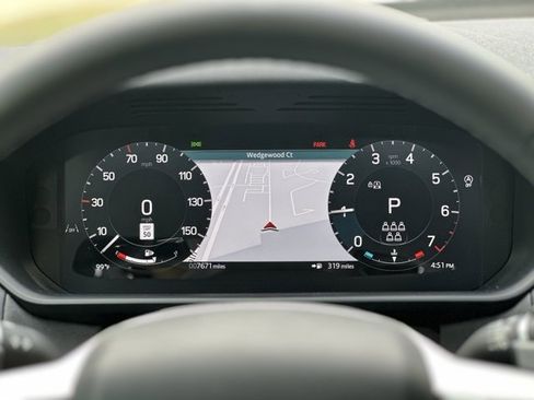 New 2025 Land Rover Discovery S image 27