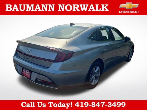 Used 2022 Hyundai Sonata SE w/ Cargo Package FWD image 6