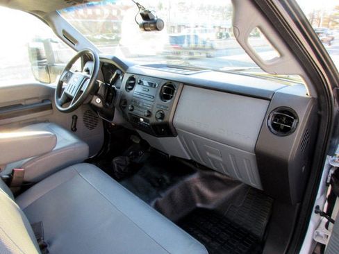 Used 2016 Ford F650 2WD Regular Cab Super Duty image 13