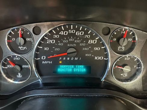 Used 2017 GMC Savana 2500 image 9