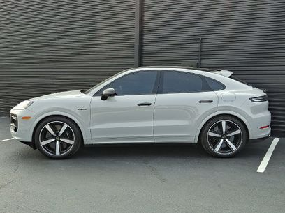 Certified 2025 Porsche Cayenne Turbo