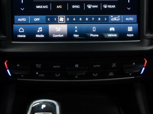 Used 2022 Maserati Levante GT AWD/4WD image 25