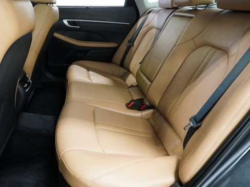 Used 2025 Hyundai Sonata Limited image 17