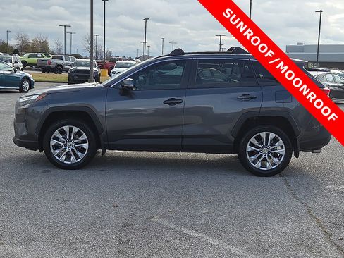 Used 2024 Toyota RAV4 XLE Premium image 3