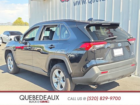 Used 2021 Toyota RAV4 LE AWD/4WD image 5