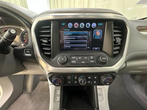 Used 2018 GMC Acadia SLE w/ Driver Alert Package I FWD image 25