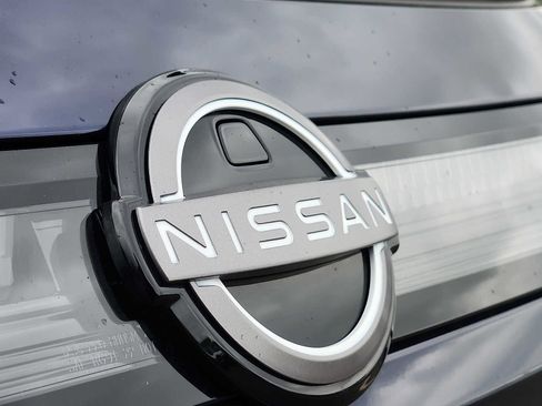 Used 2025 Nissan Murano SV AWD/4WD image 29