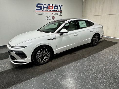 New 2026 Hyundai Sonata SEL image 1