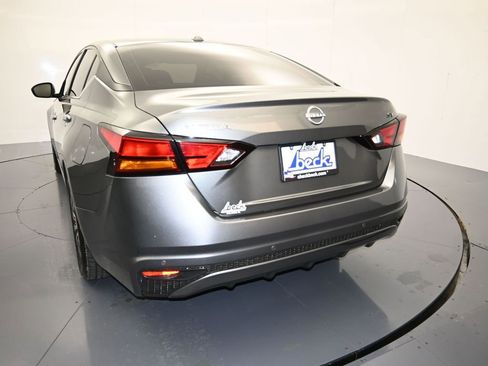 Used 2023 Nissan Altima 2.5 SV image 23